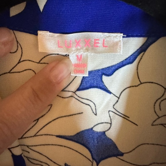 Luxxel floral long-sleeve wrap dress,‎ Medium - Picture 5 of 11